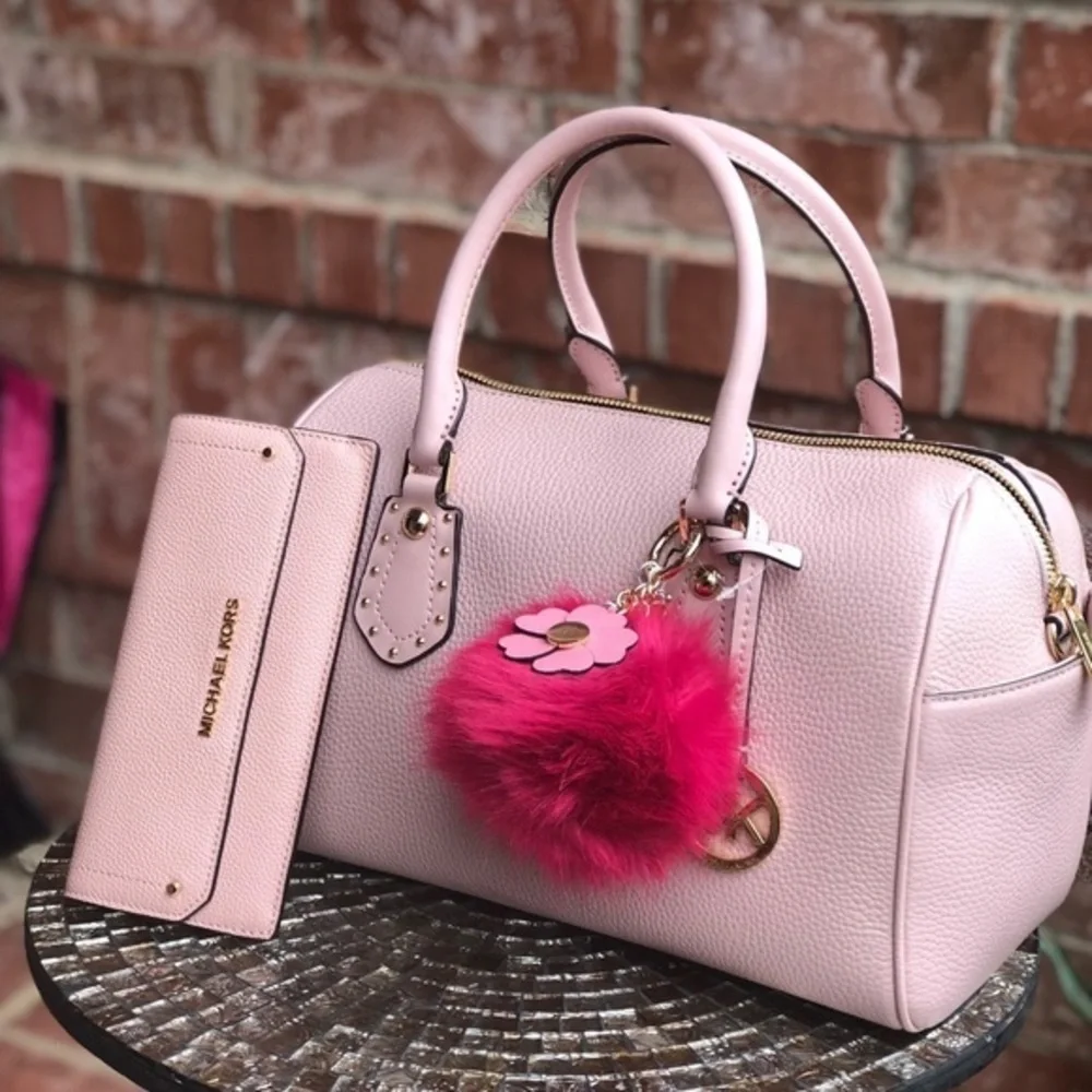 Michael kors aria studded satchel+wallet+Pom Pom